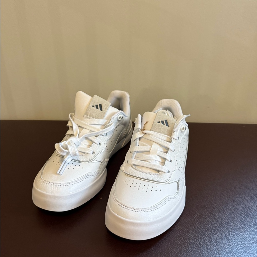 Adidas Women’s Golf Sneakers